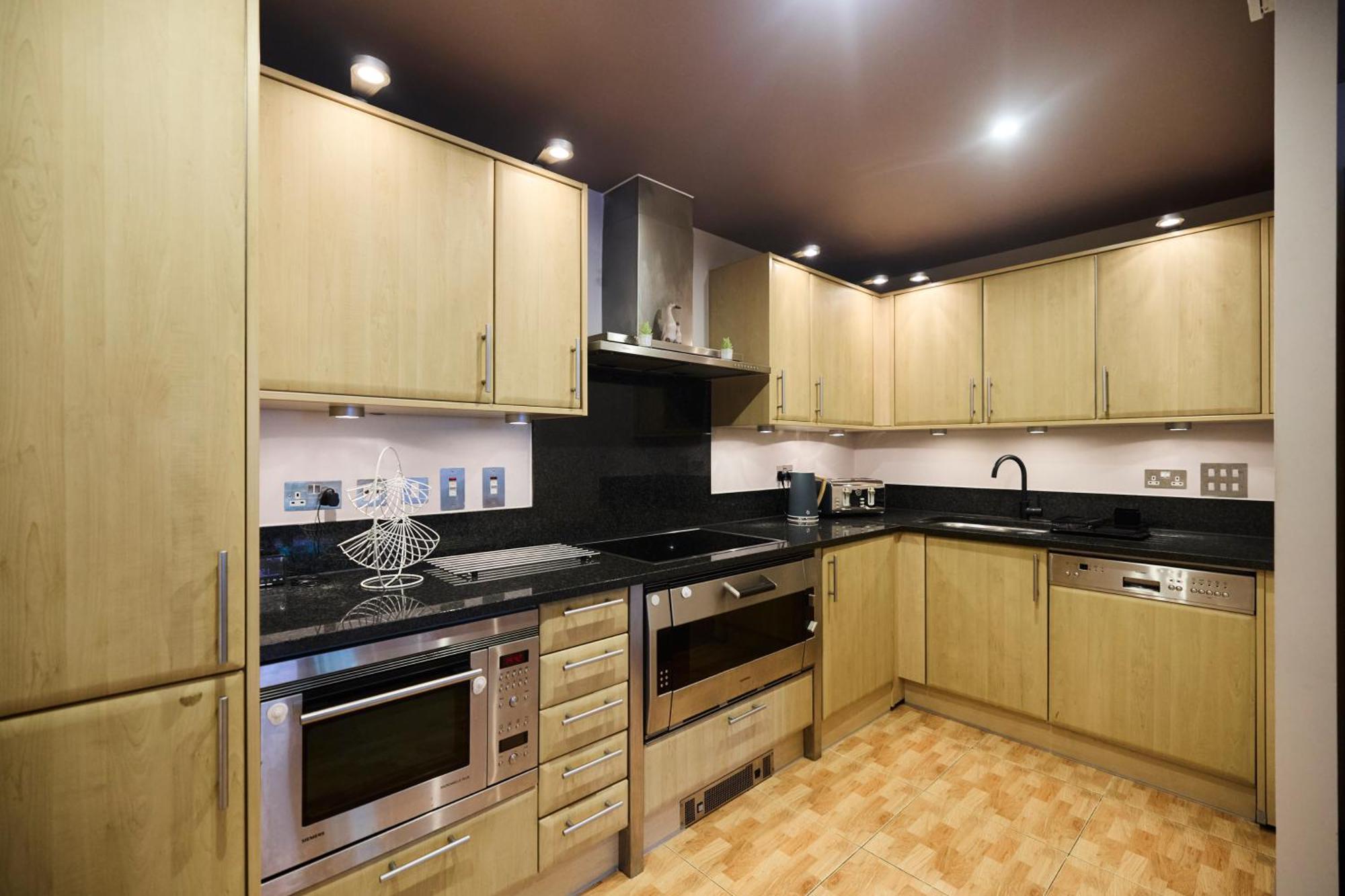 The Vauxhall Hideout - Comfy 2Bdr Flat With Balcony London Kültér fotó