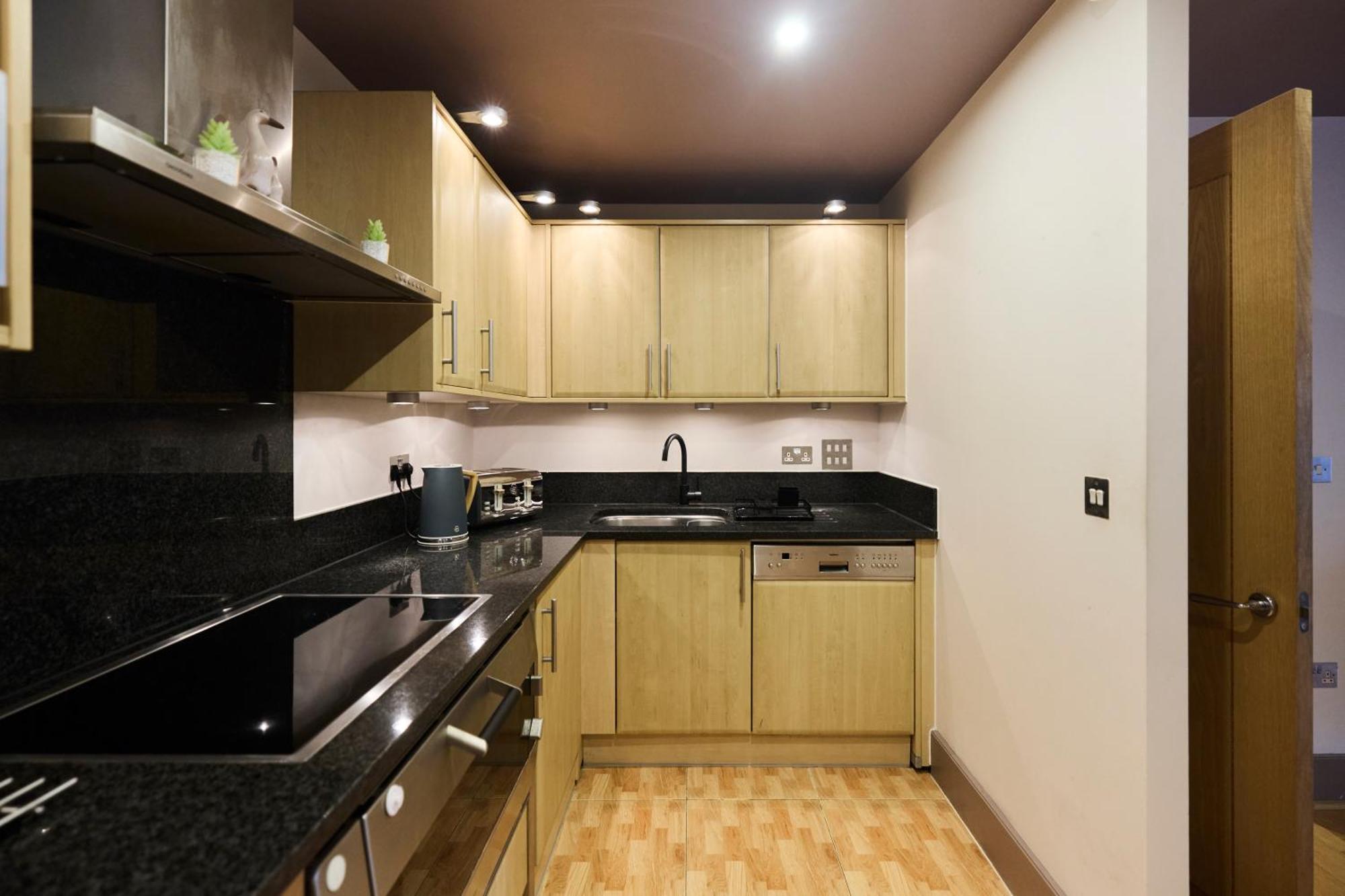 The Vauxhall Hideout - Comfy 2Bdr Flat With Balcony London Kültér fotó