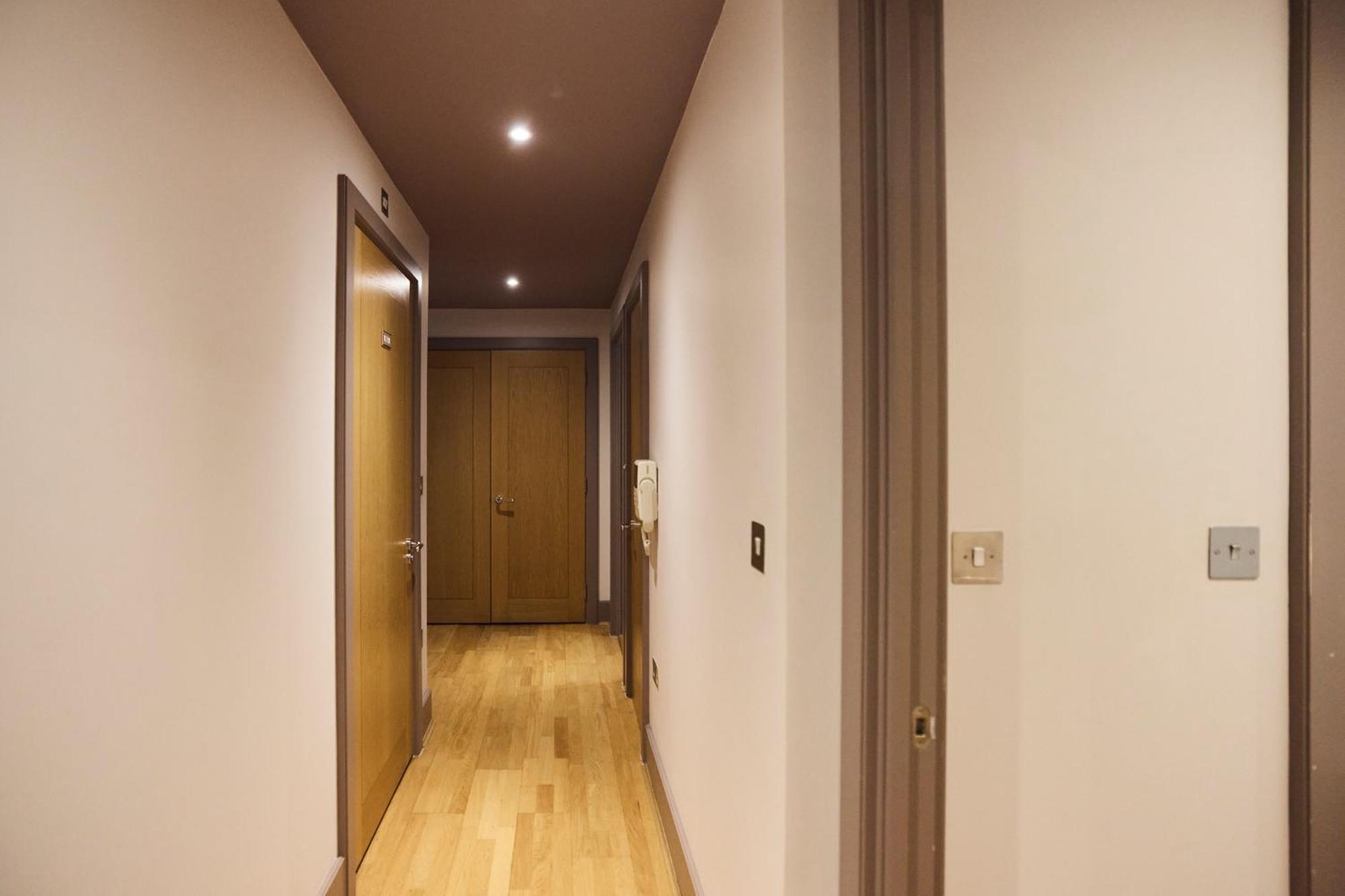 The Vauxhall Hideout - Comfy 2Bdr Flat With Balcony London Kültér fotó